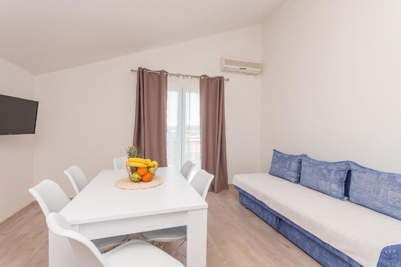 Apartment Lucija Biograd Na Moru Esterno foto