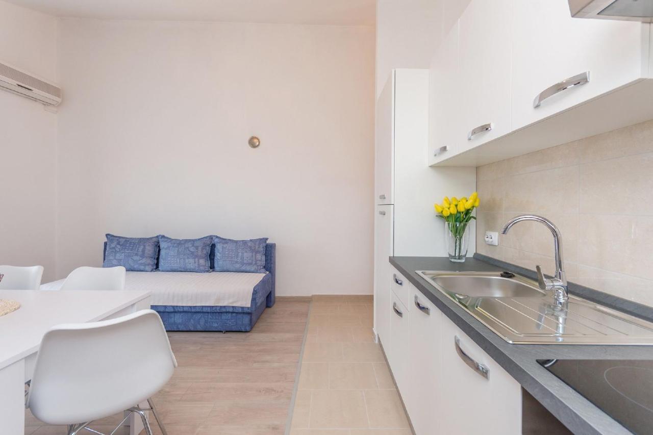 Apartment Lucija Biograd Na Moru Esterno foto