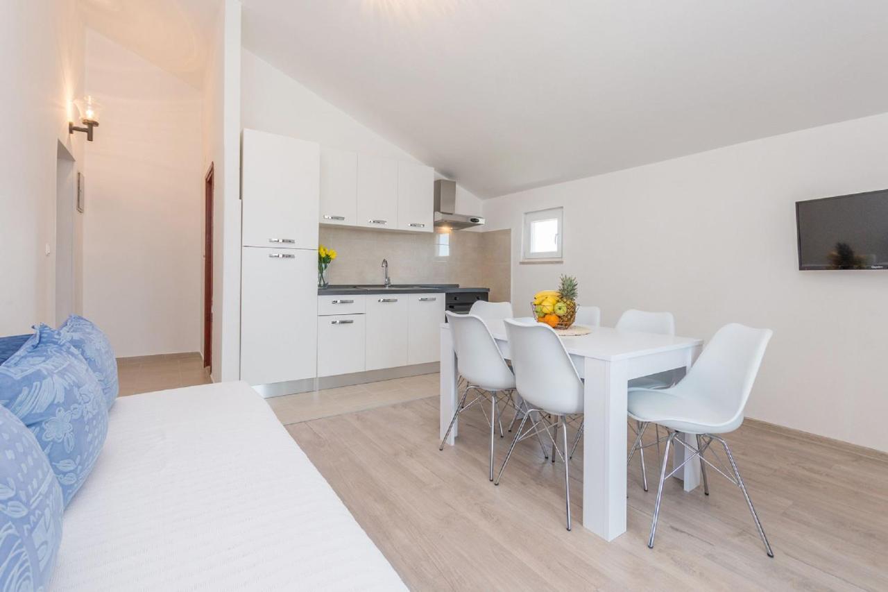 Apartment Lucija Biograd Na Moru Esterno foto